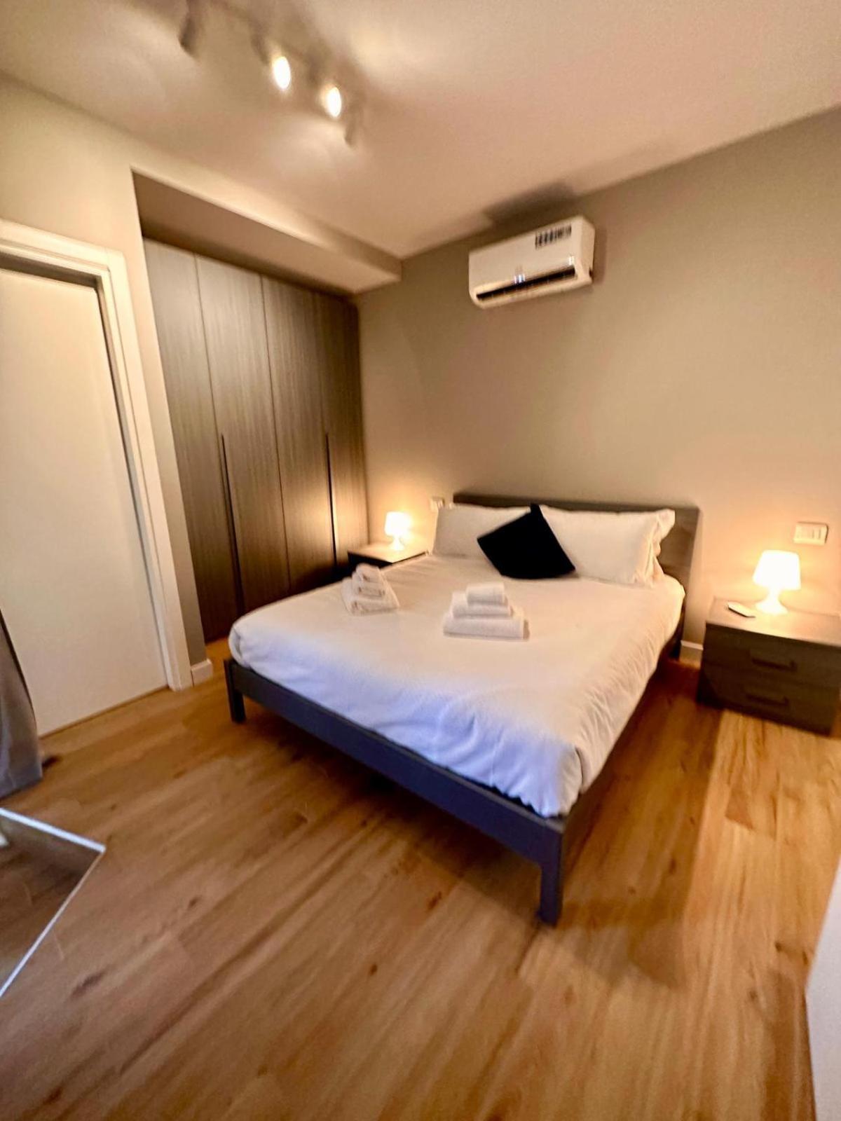 Hh Hermoso Housing Alessandria Exteriör bild