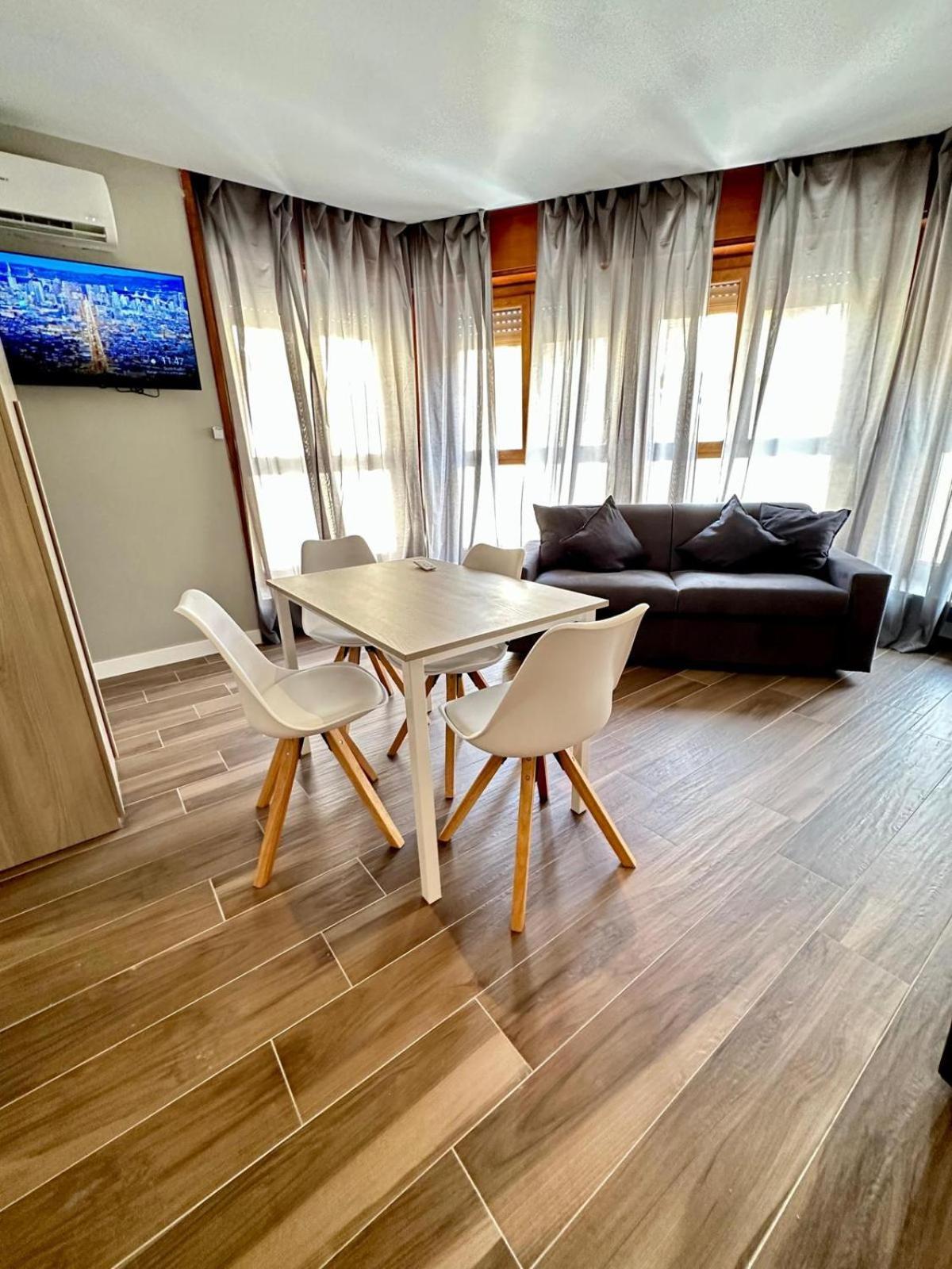 Hh Hermoso Housing Alessandria Exteriör bild